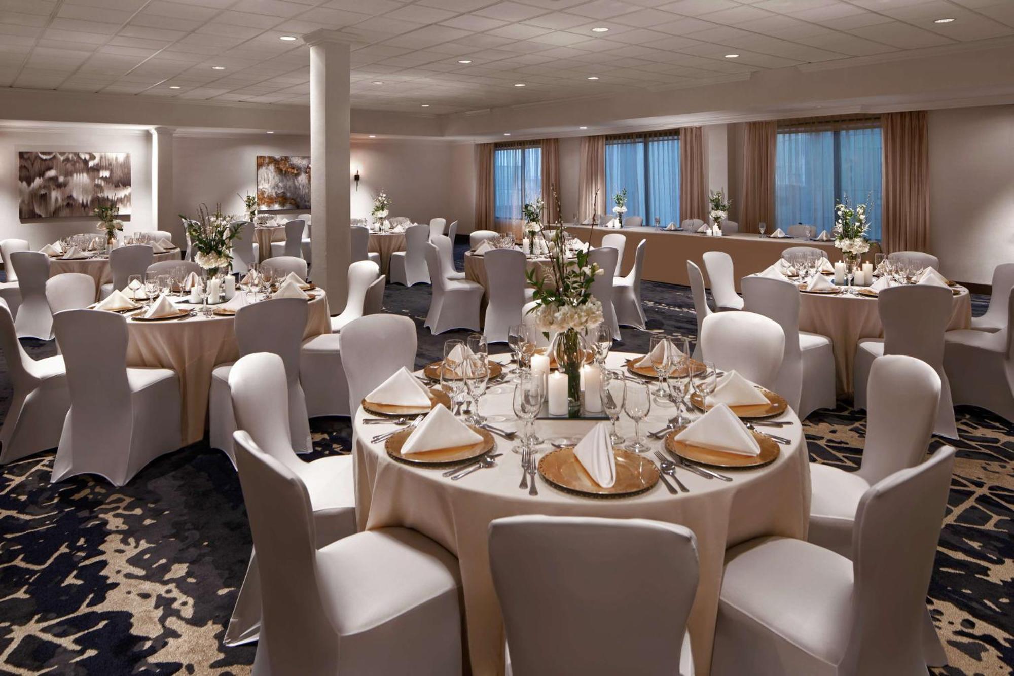 Embassy Suites By Hilton Fort Worth Downtown Екстериор снимка