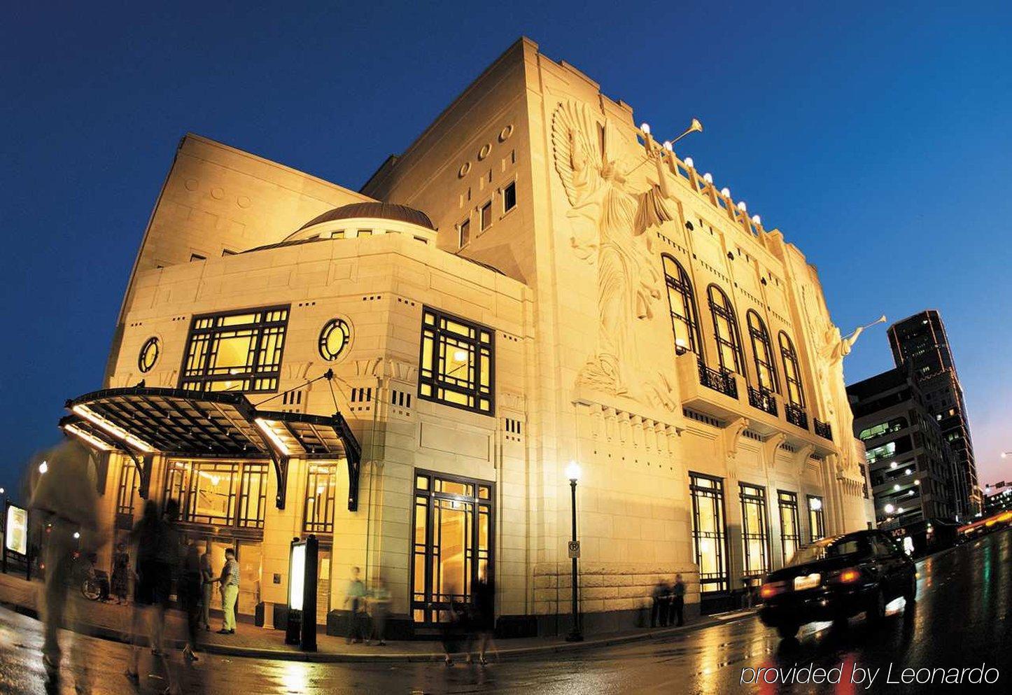 Embassy Suites By Hilton Fort Worth Downtown Удобства снимка
