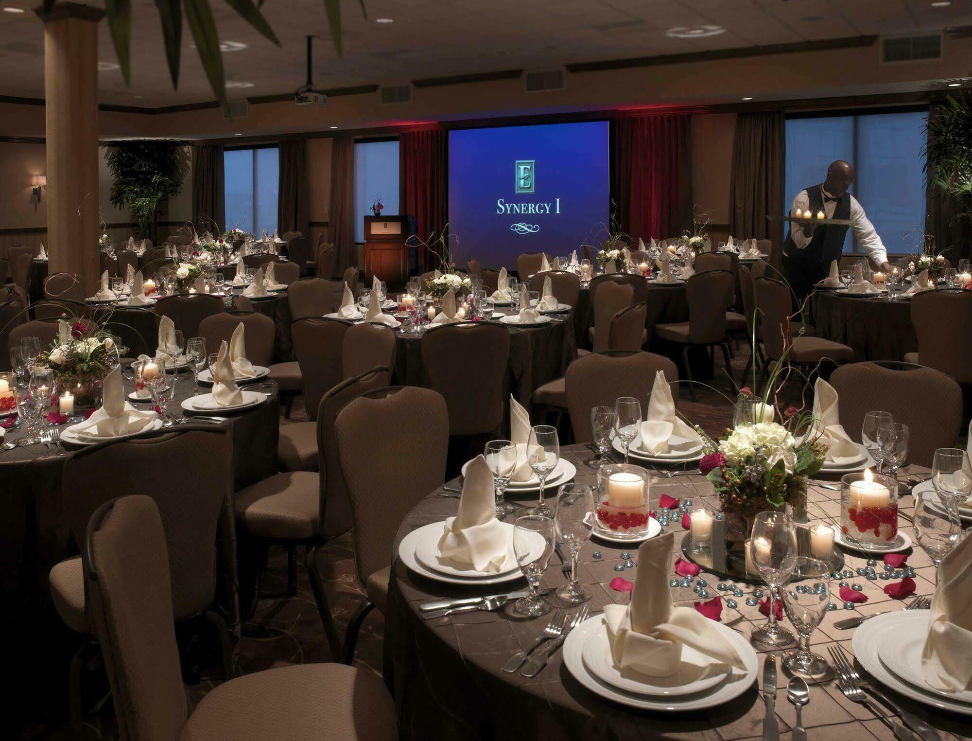 Embassy Suites By Hilton Fort Worth Downtown Екстериор снимка