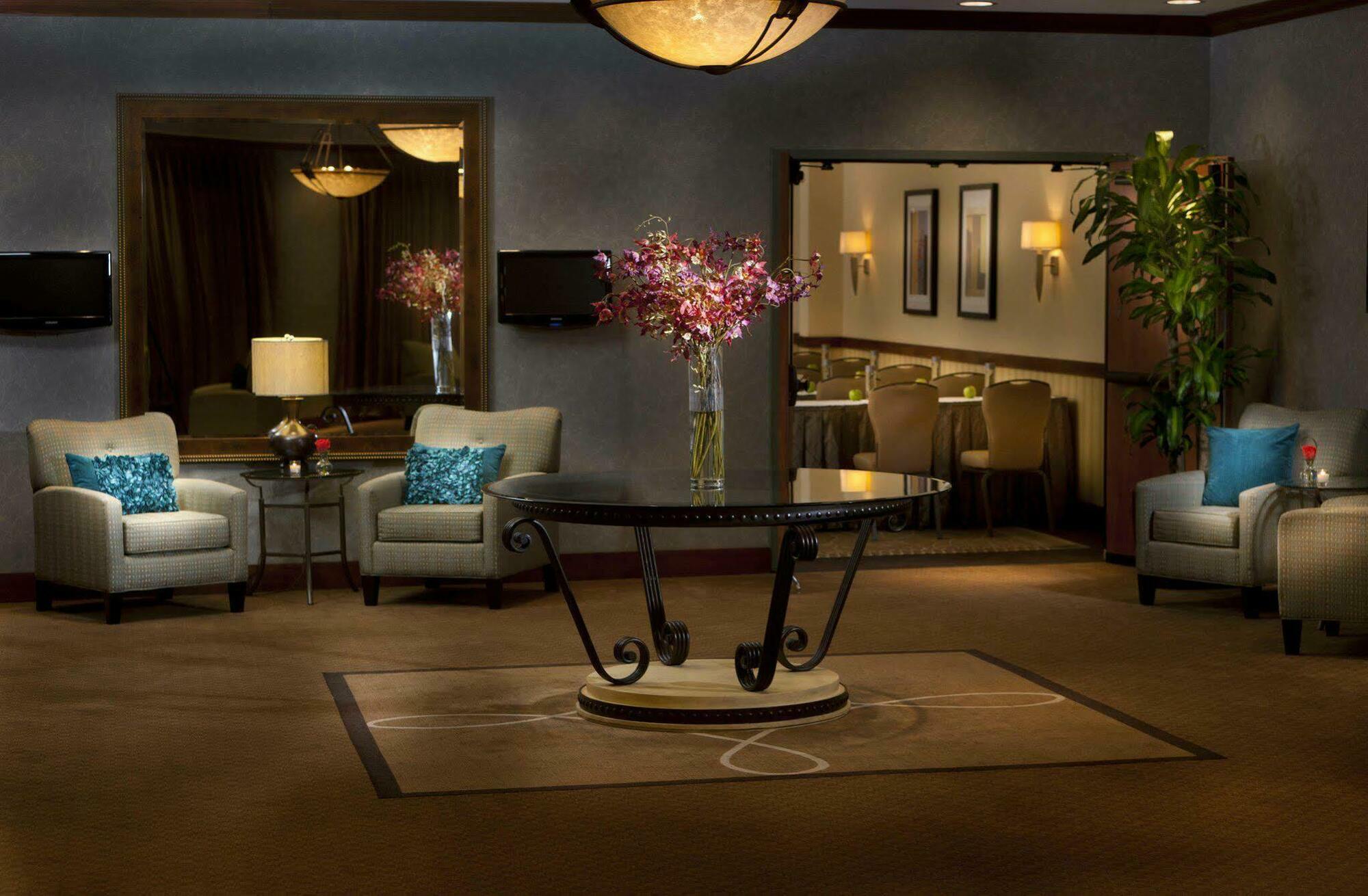 Embassy Suites By Hilton Fort Worth Downtown Екстериор снимка